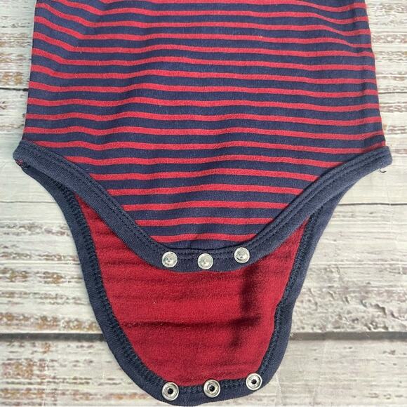 Baby Guess Long Sleeve Bodysuit 6-9 Months Navy Maroon Stripes Triangle Logo - Picture 4 of 11
